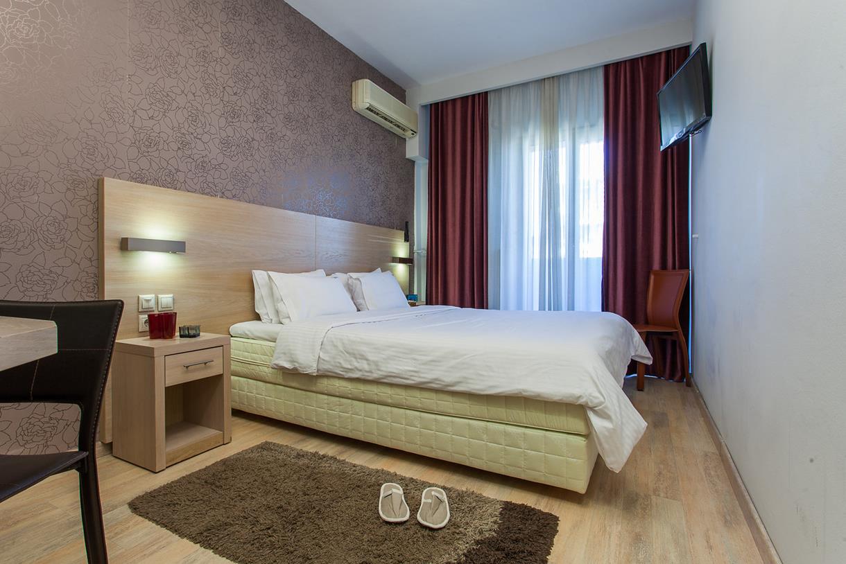 Hotel Rotonda std soba 4.jpg
