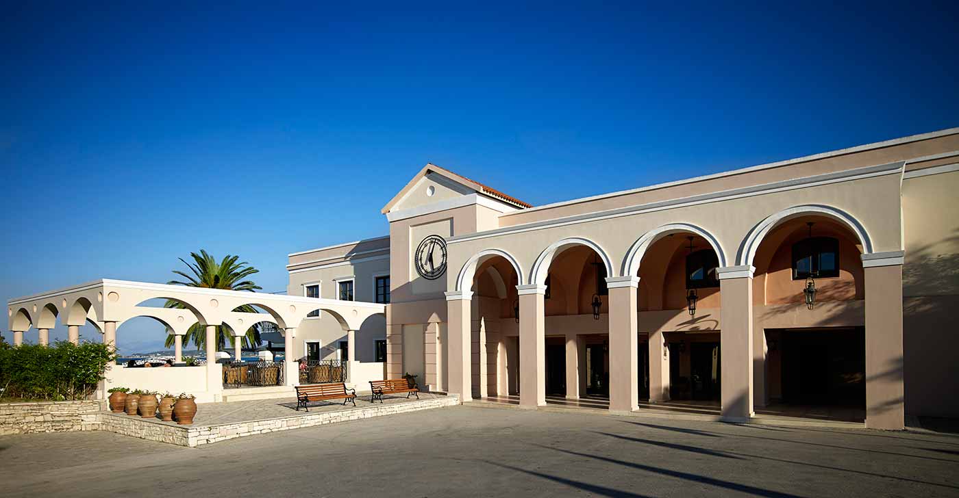 Hotel Roda Beach Resort zgrada 1.jpg
