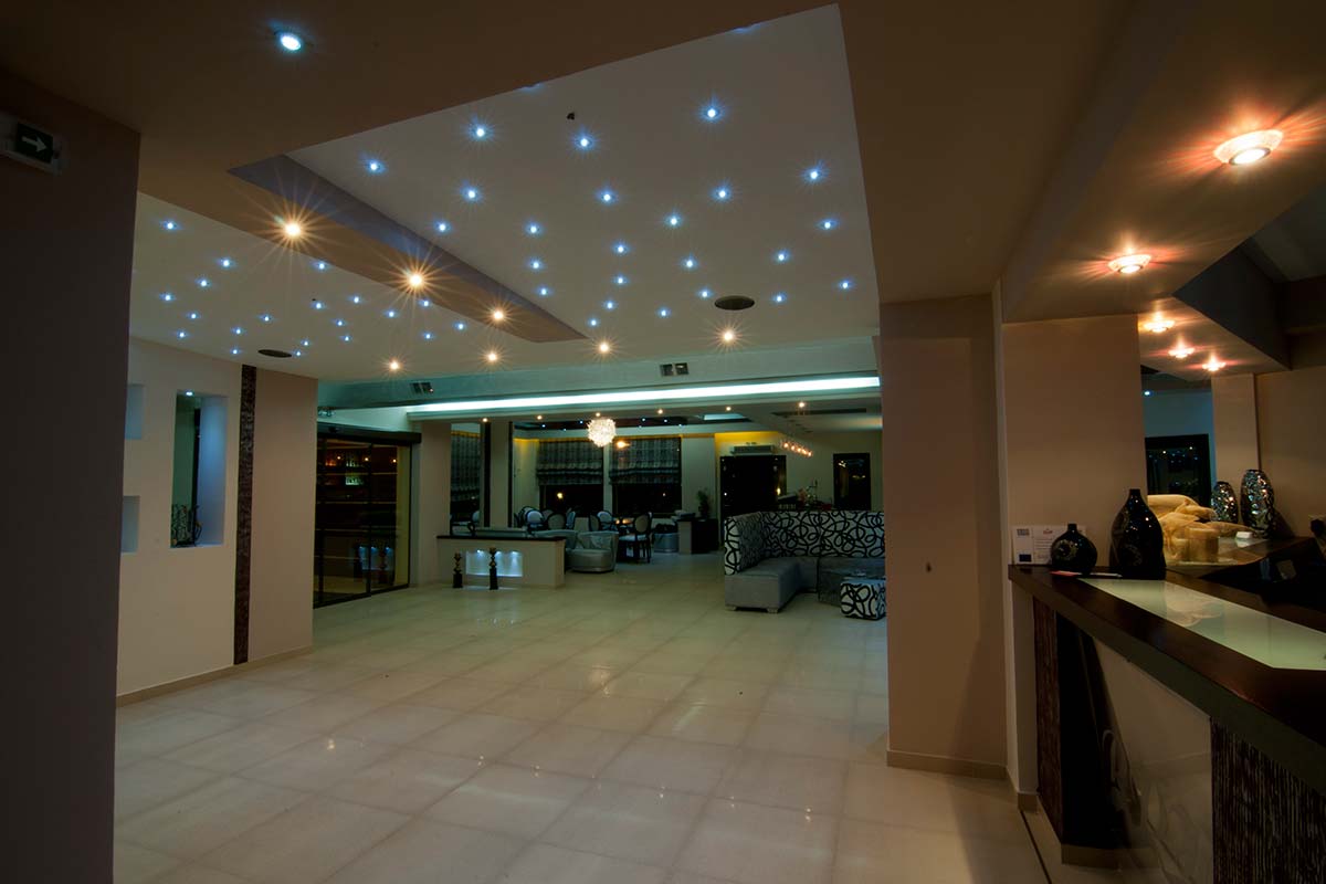 Riviera Perdika Hotel lobi.jpg