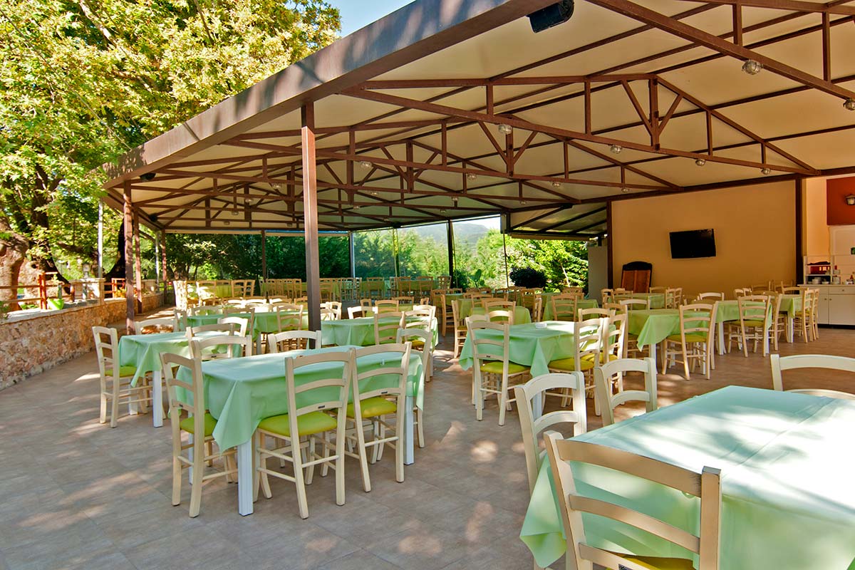 Riviera Perdika Hotel restoran.jpg