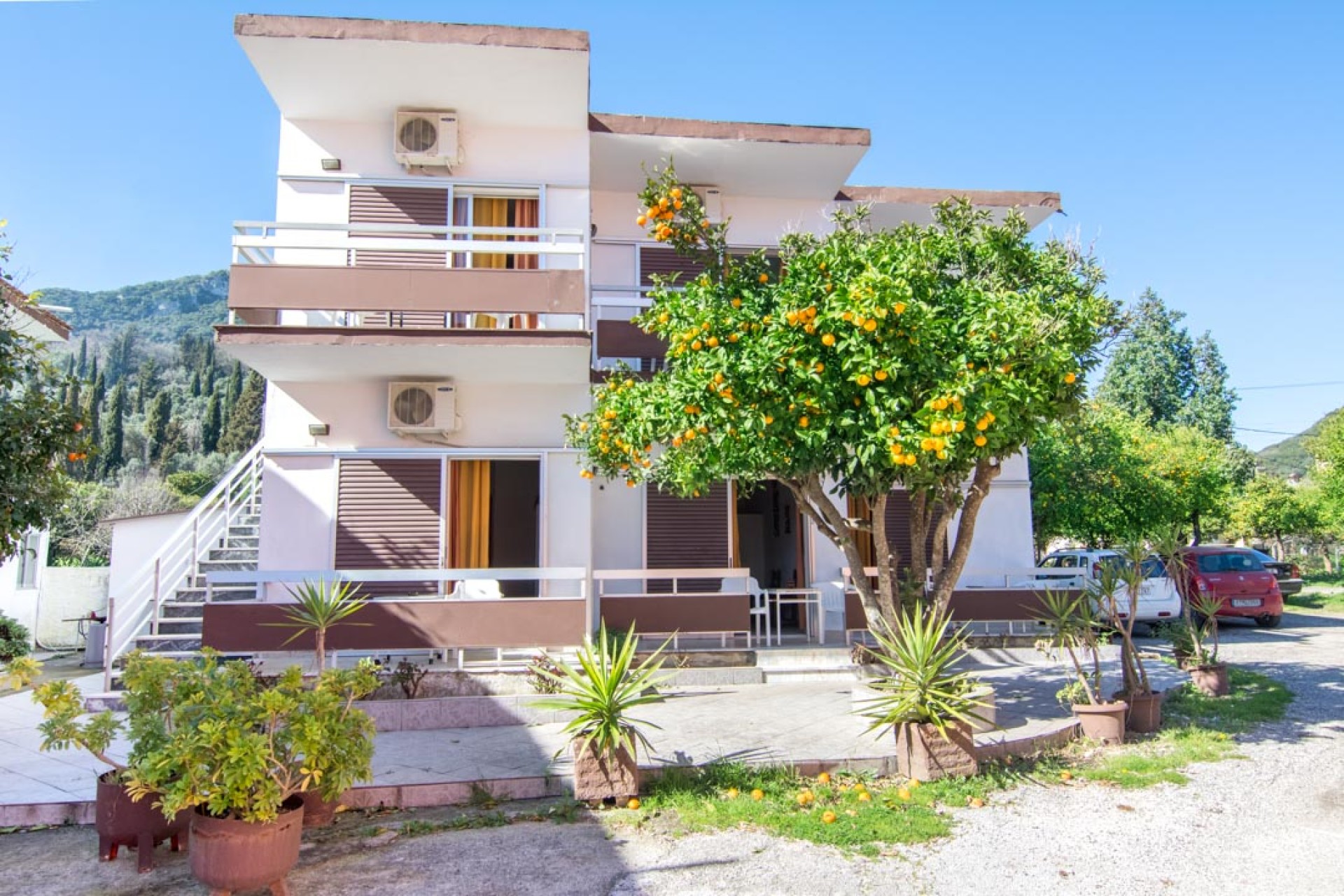 Hotel Riviera Beach zgrada.jpg