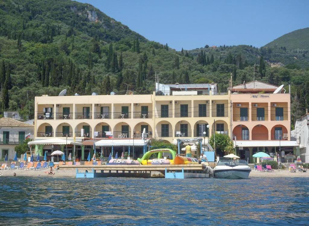 Hote Riviera Beach Benitses zgrada.jpg