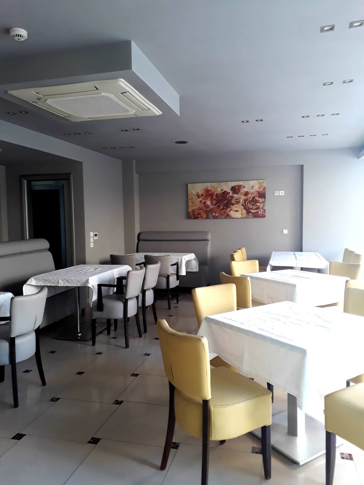 RG Status hotel restoran.jpg