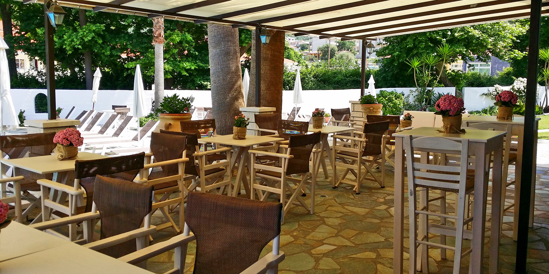 Hotel Alfa bar.jpg
