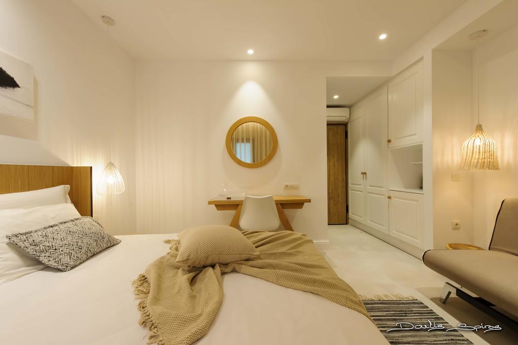 Hotel Alfa double superior room 1.jpg