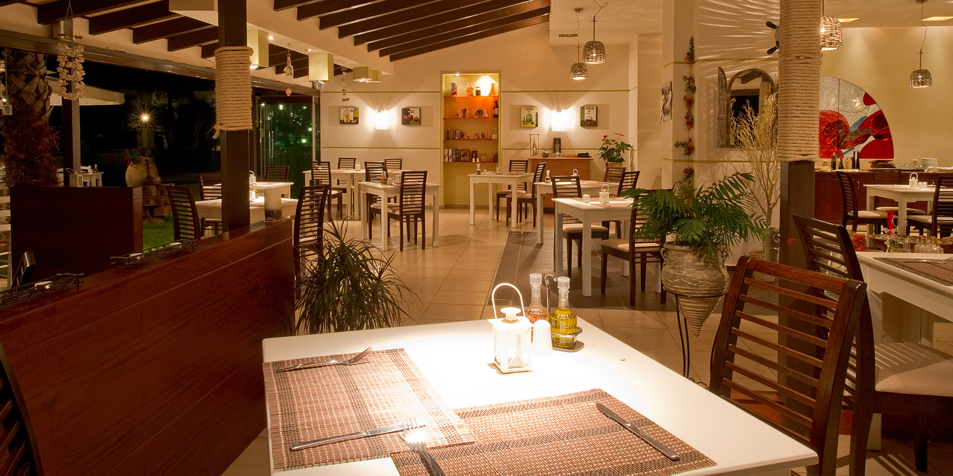 Hotel Alfa restourant 1.jpg