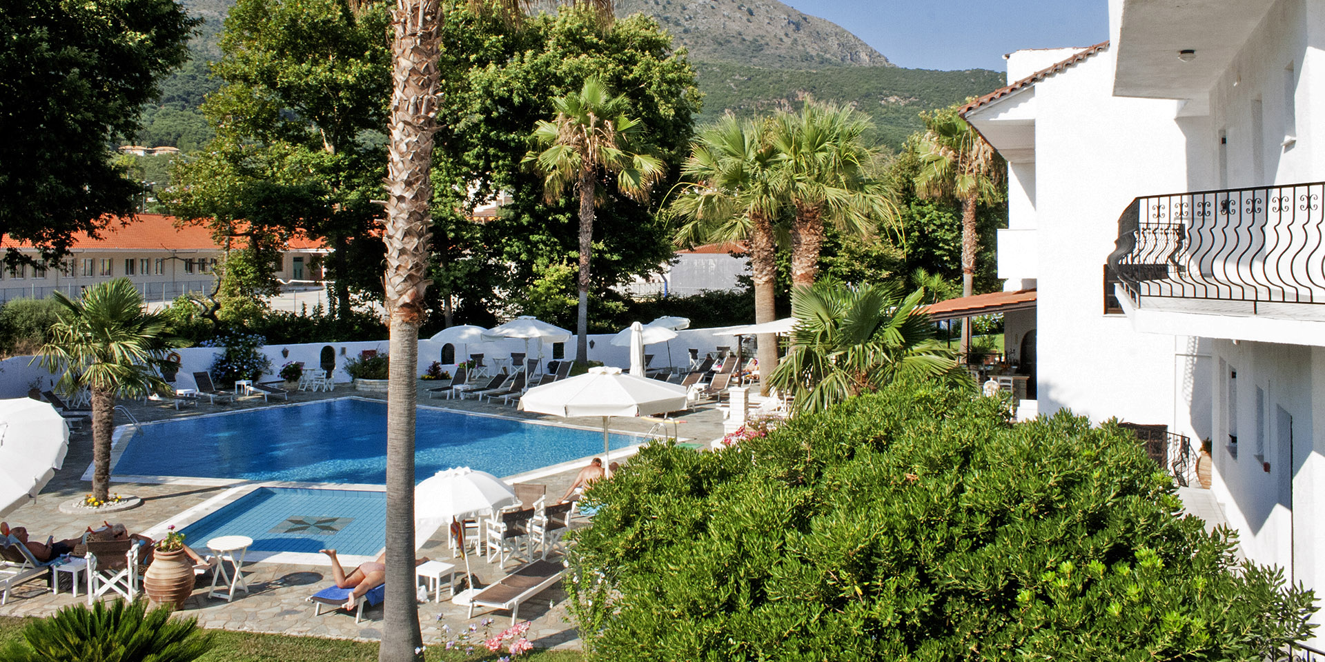 Hotel Alfa swimming pool.jpg