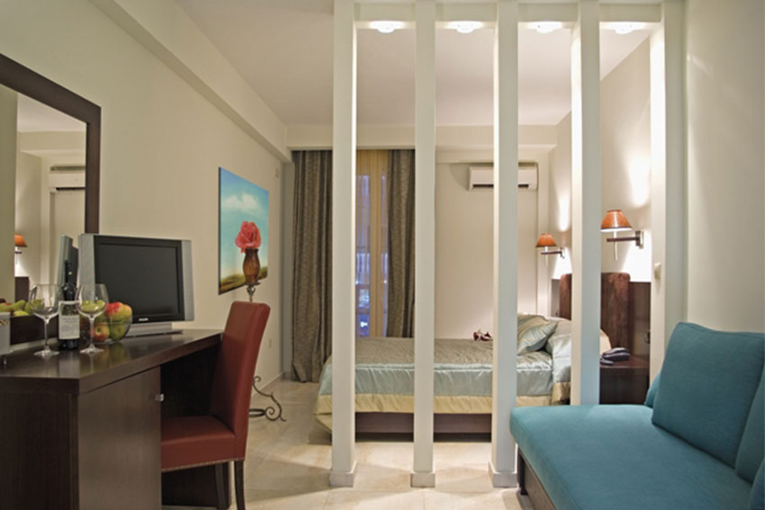 Hotel Regina Mare junior suite.jpg