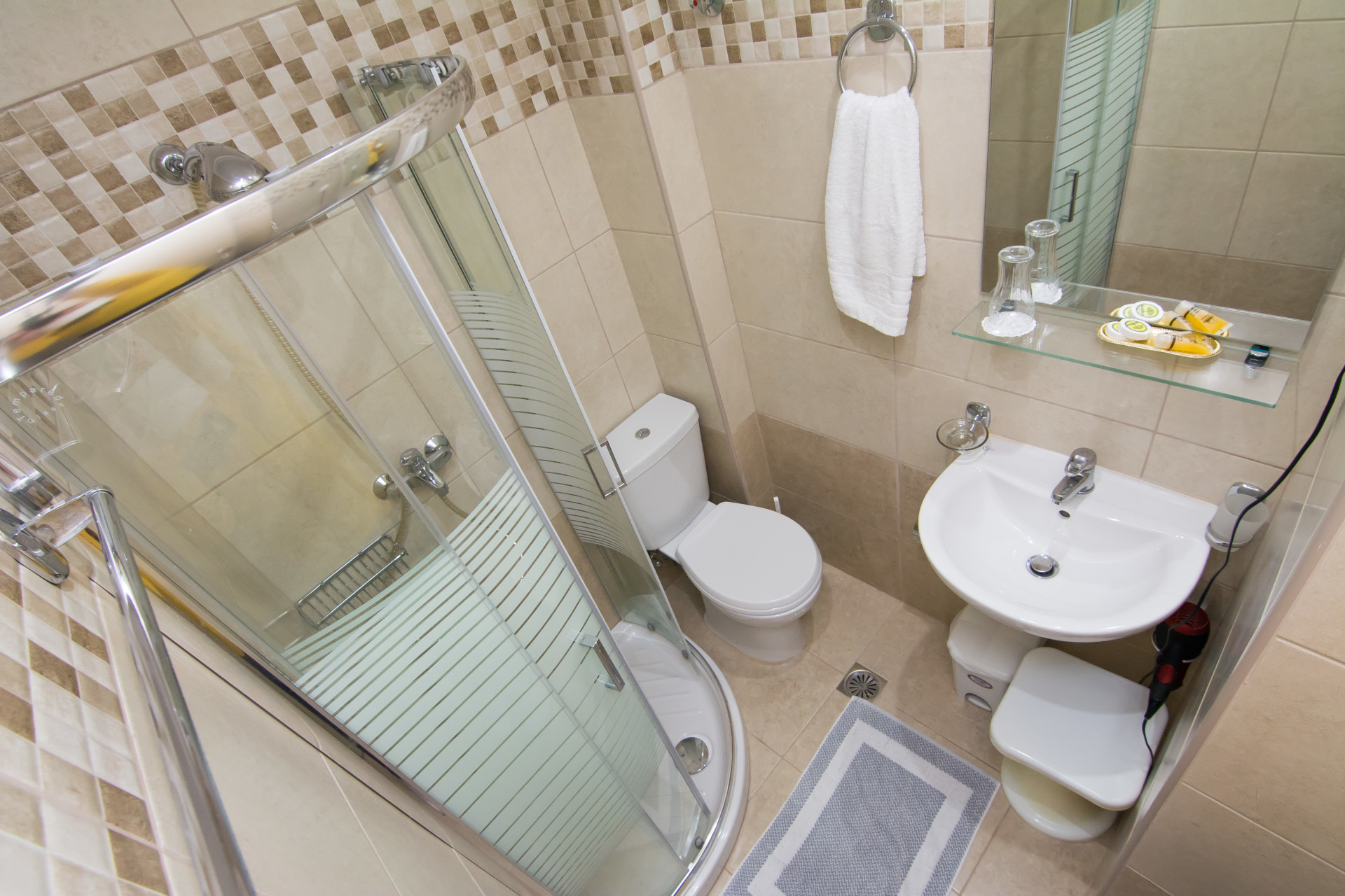 Hotel Primavera kupatilo.jpg