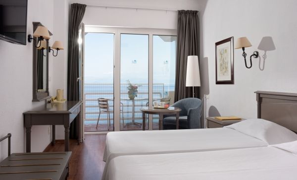 Hotel Primasol Louis Ionian Sun soba 1.jpg