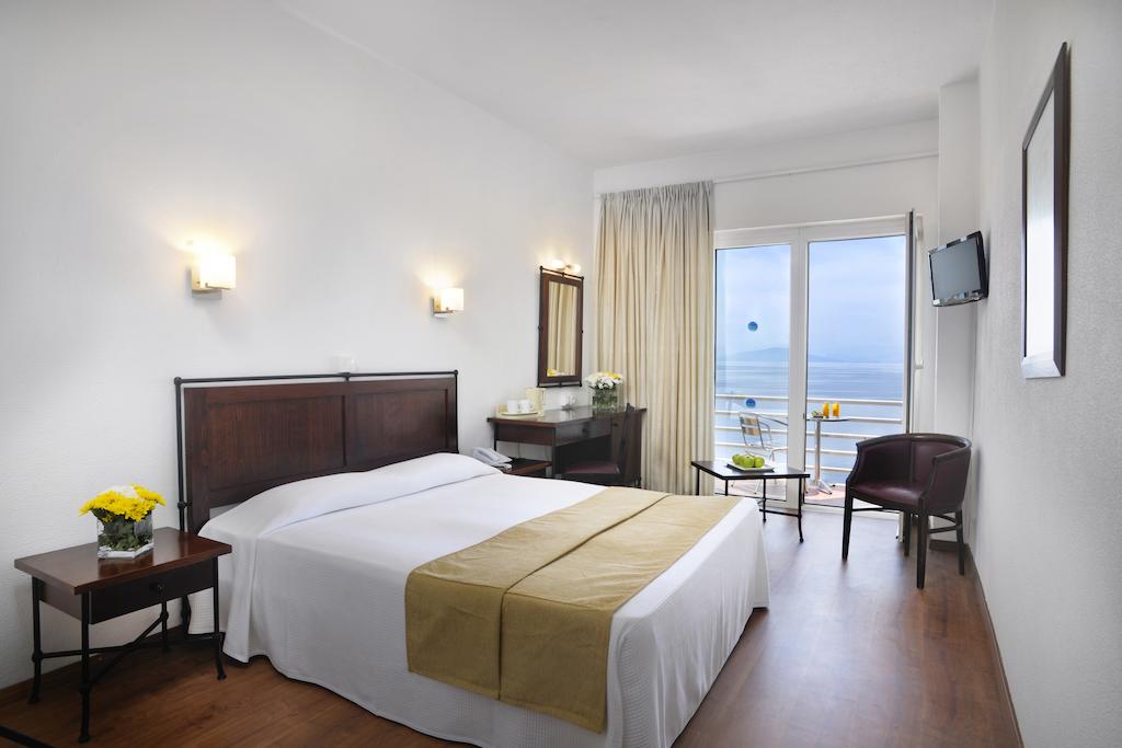 Hotel Primasol Louis Ionian Sun soba.jpg