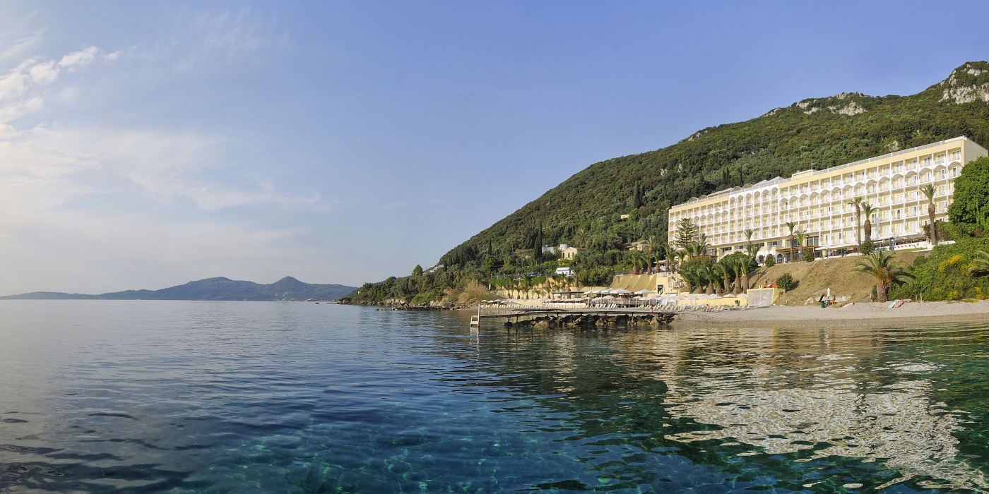 Hotel Primasol Louis Ionian Sun zgrada i more.jpg