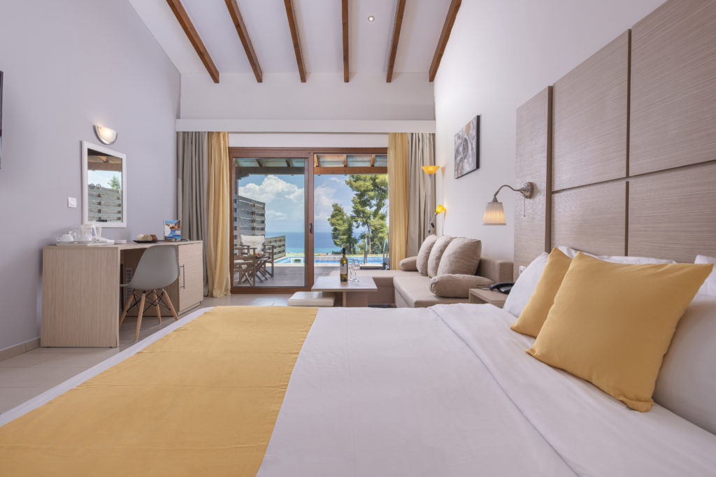 Alia palace Junior Suite.jpg