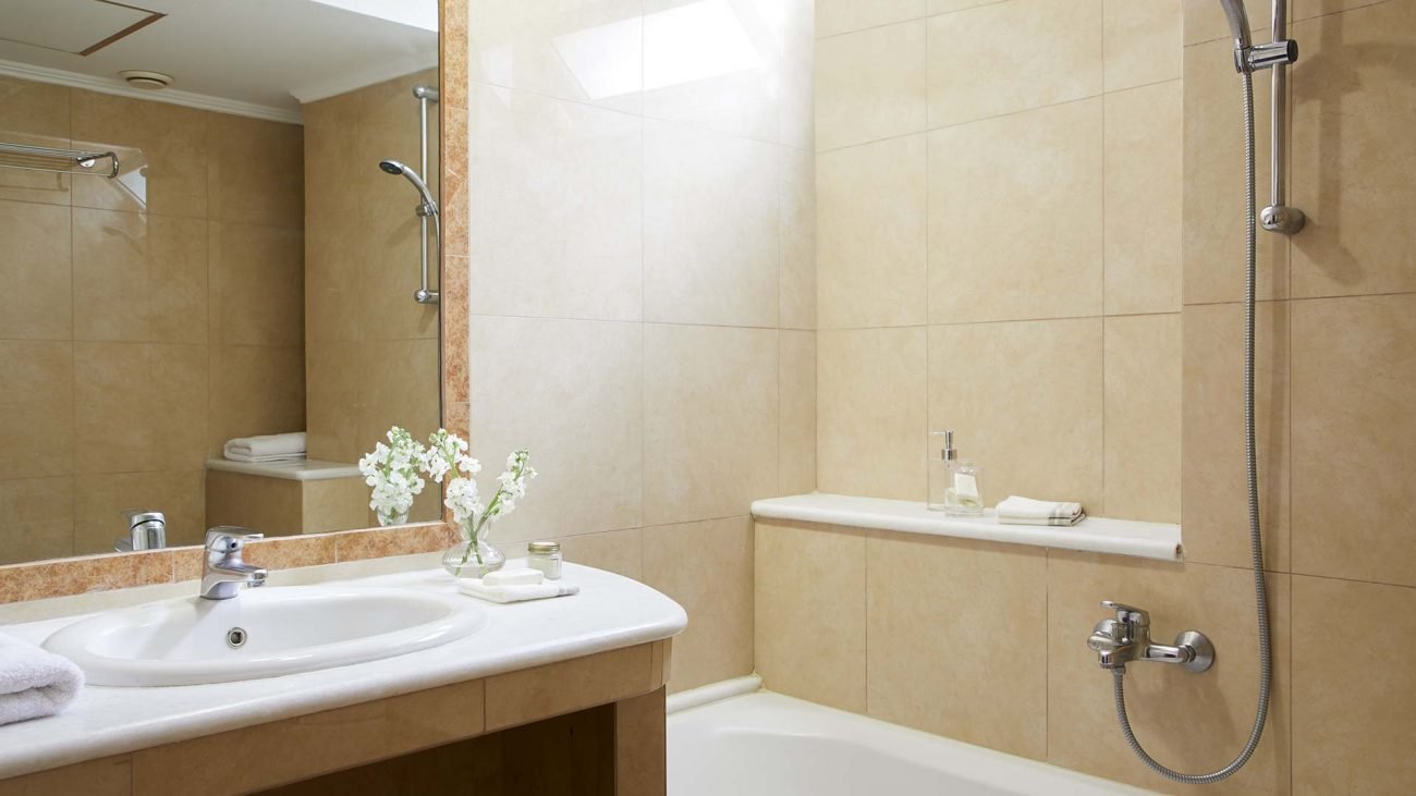Hotel Preveza City kupatilo.jpg