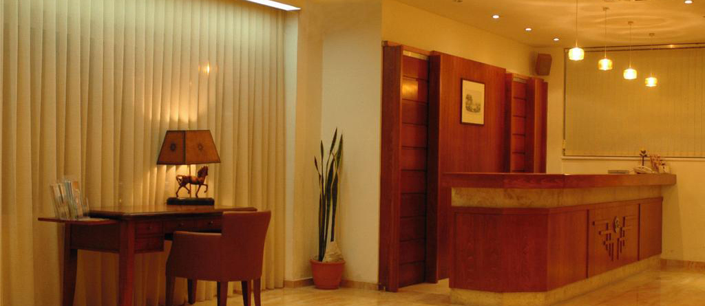 Hotel Preveza City recepcija.jpg