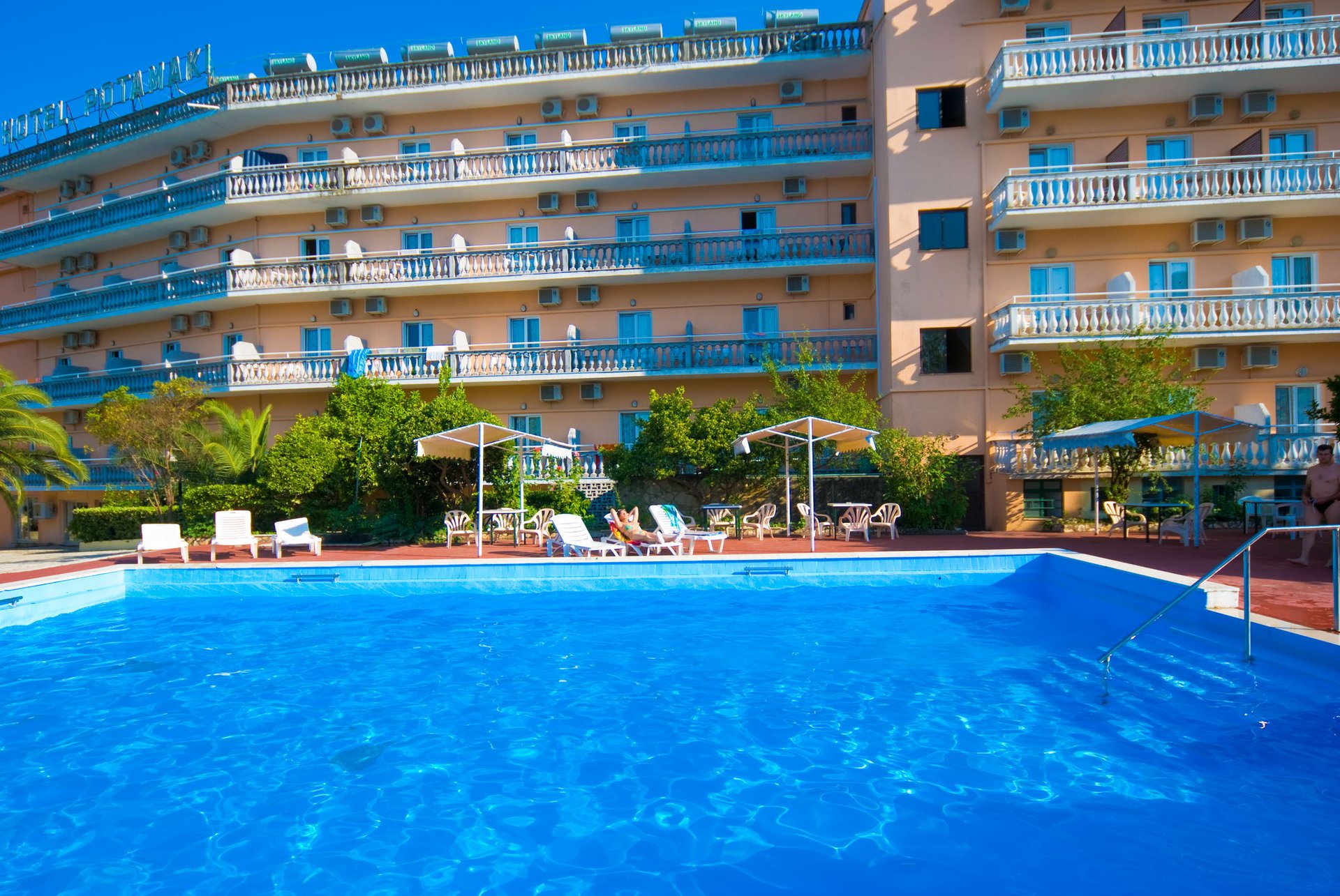 Hotel Potamaki Beach bazen 2.jpg