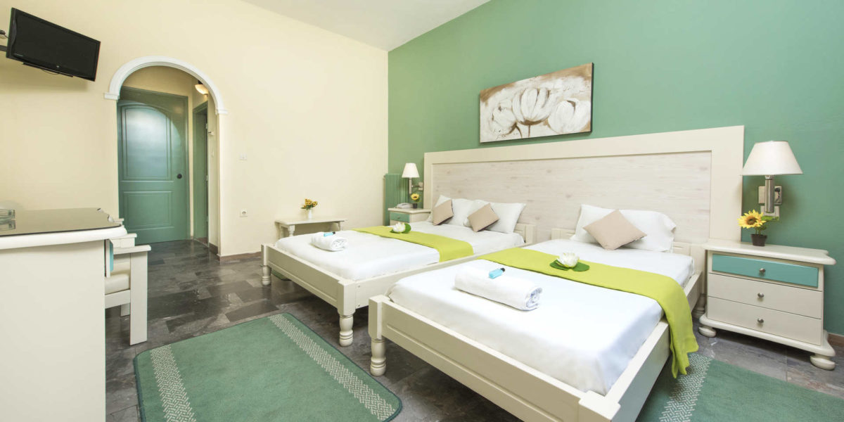 Hotel Potamaki Beach triple soba.jpg