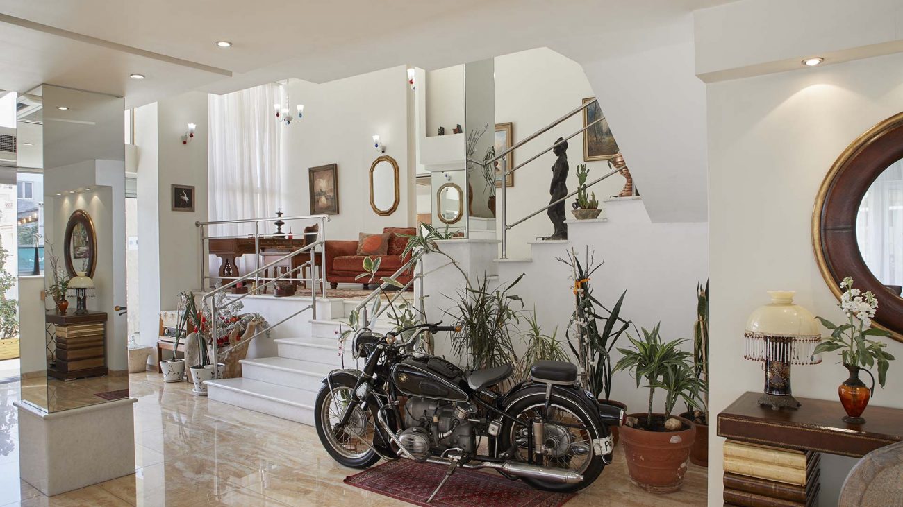 Hotel Preveza City lobi.jpg