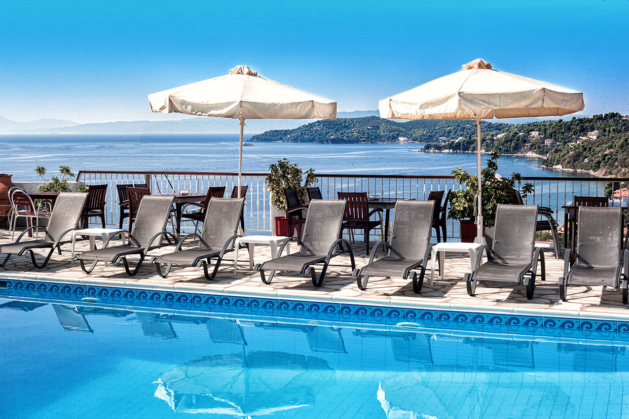 Poseidon Villas bazen.jpg