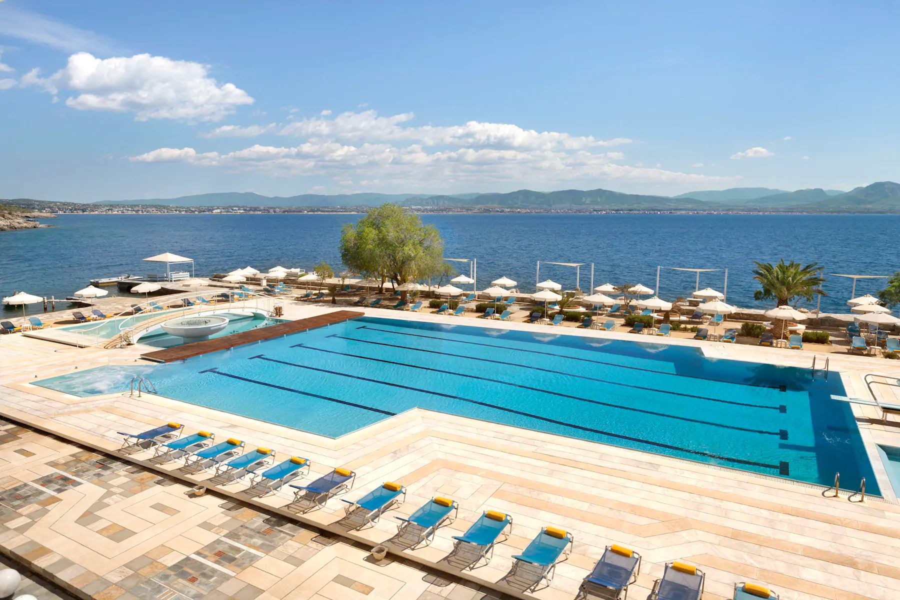 Poseidon Resort Loutraki bazen 3.jpg