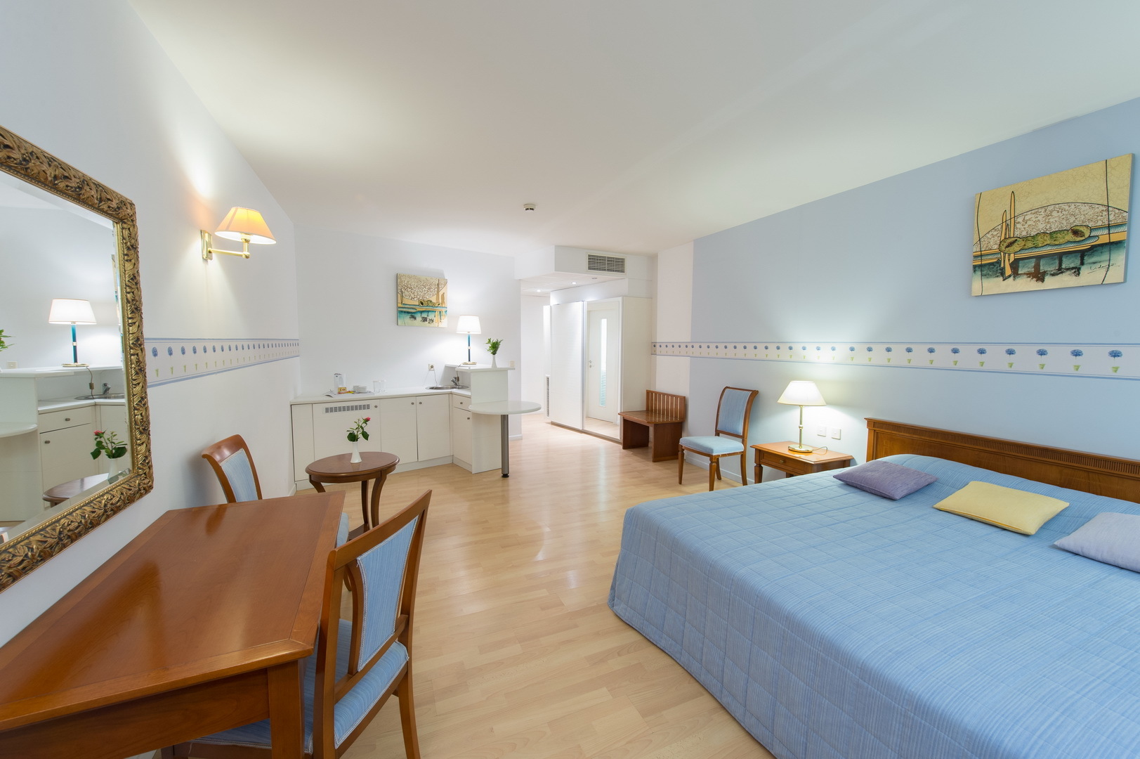 Hotel Poseidon Palace studio.jpg