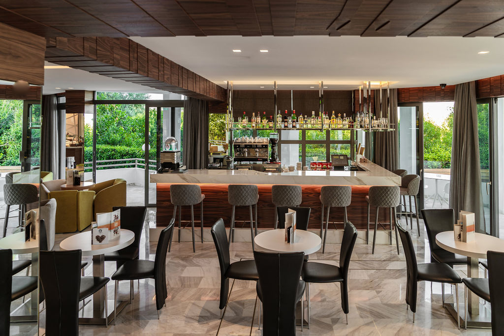 Poseidon hotel bar 1.jpg
