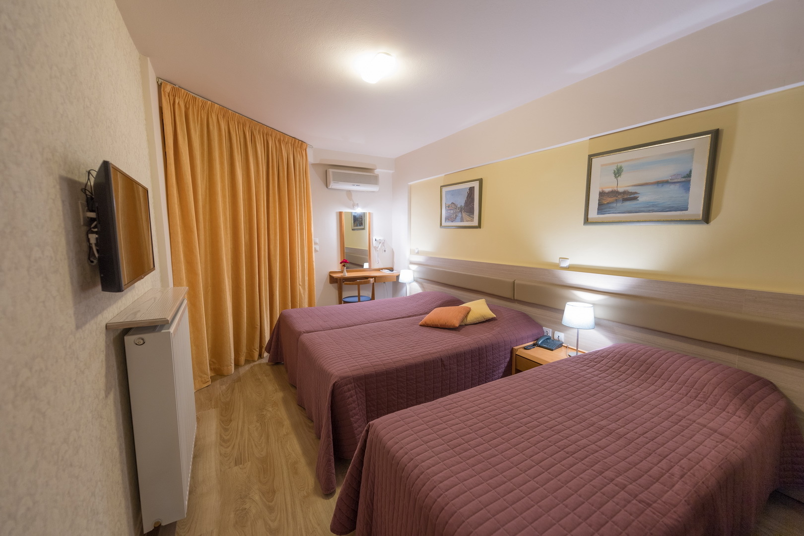 Poseidon hotel porodicna soba.jpg