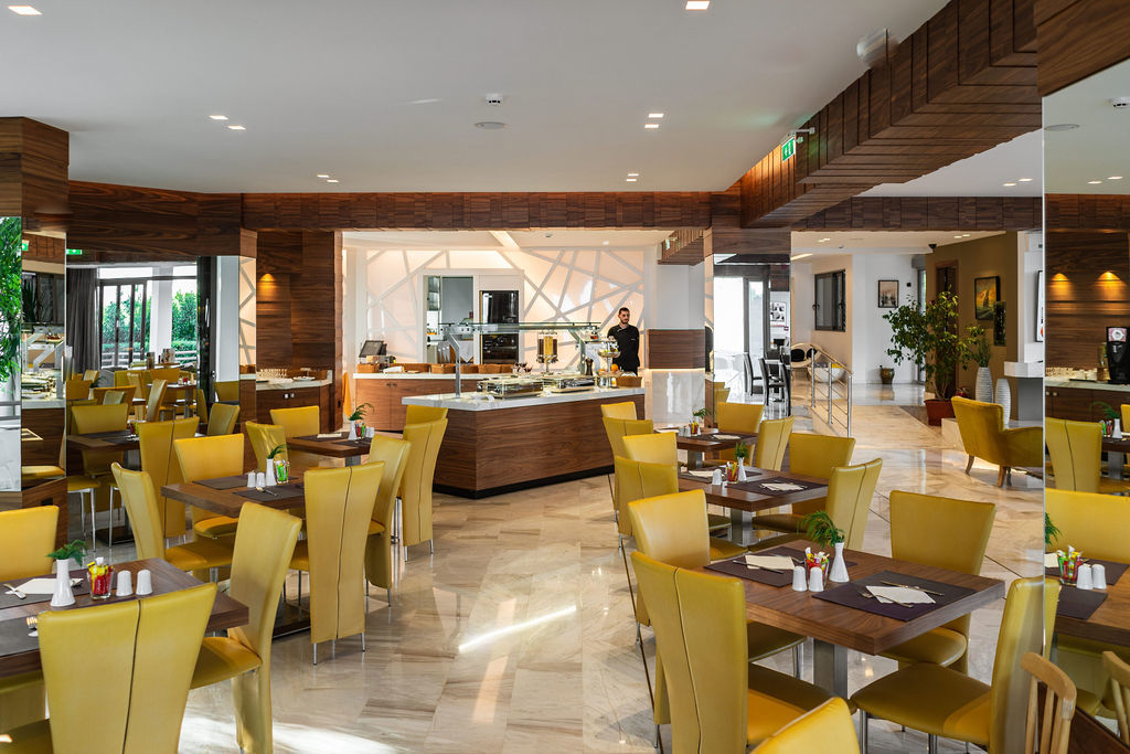 Poseidon hotel restoran 2.jpg
