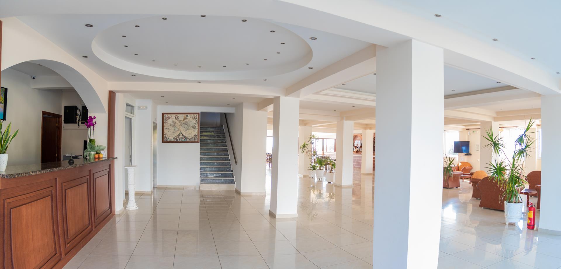 Poseidon Beach Hotel-Recepcija.jpg