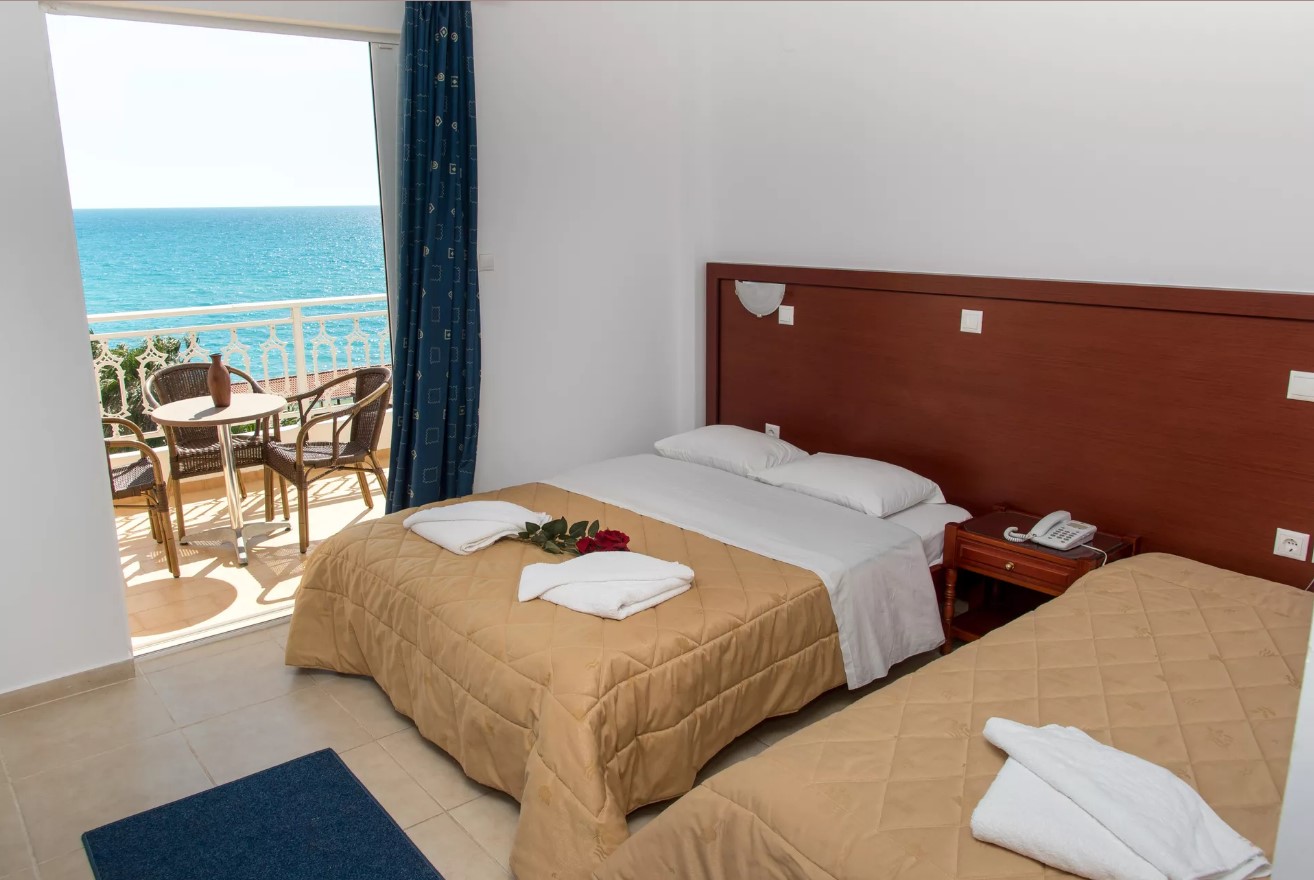 Poseidon Beach Hotel-Standardna soba pogled more.jpg