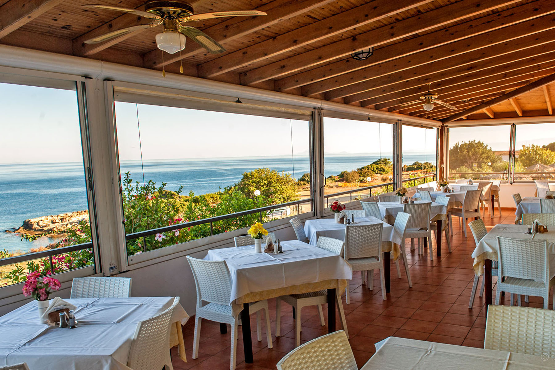Hotel Porto Skala-Restoran.jpg
