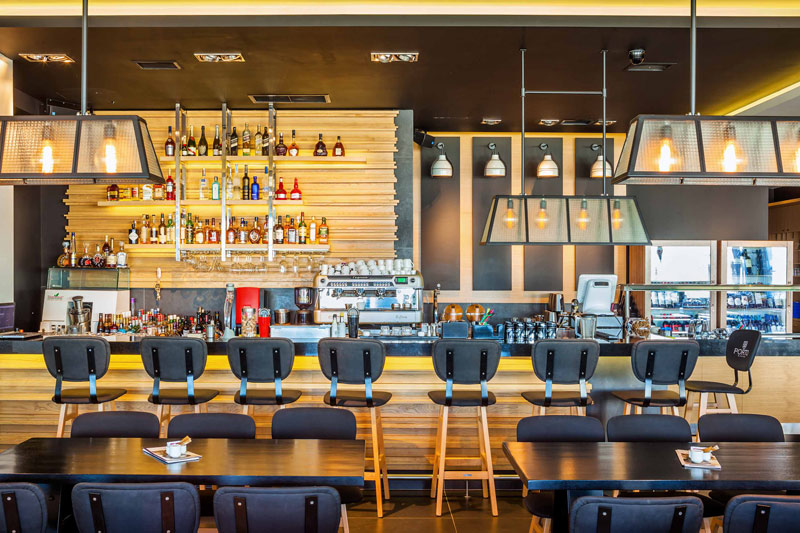 Hotel Porto Marine bar.jpg