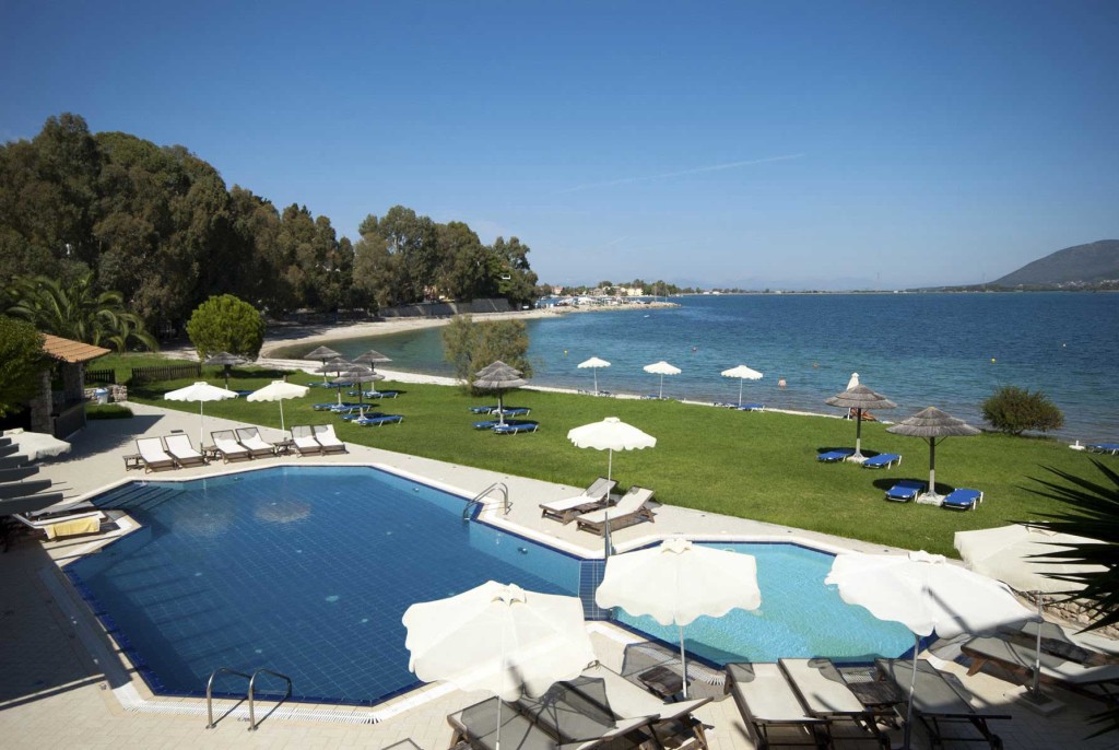 Hotel Porto Ligia bazen 2.jpg