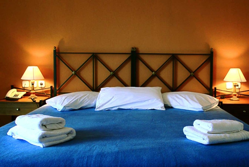 Hotel Porto Ligia std soba 1.jpg