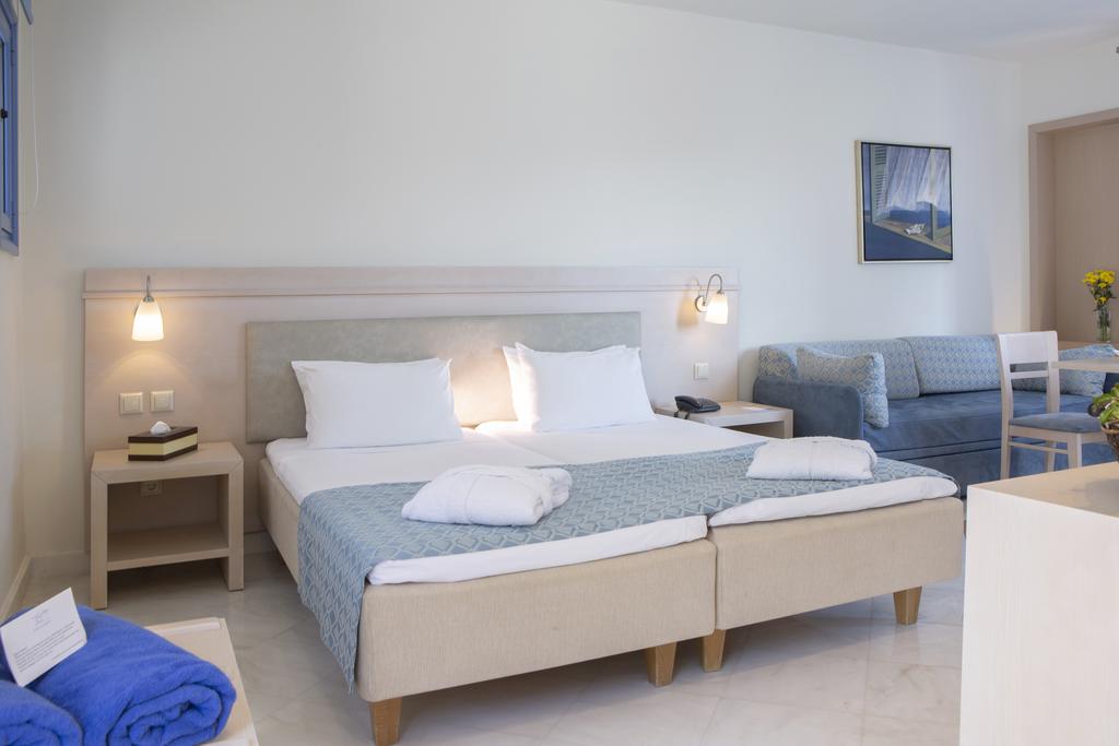Hotel Porto Galini suite 1.jpg