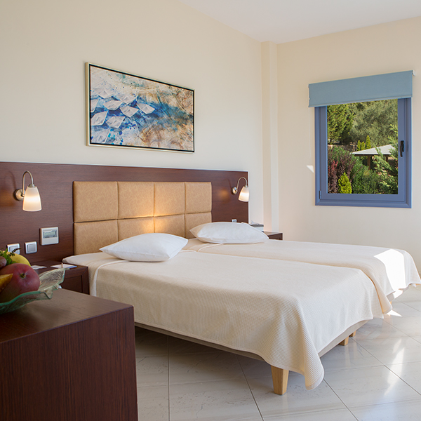 Hotel Porto Galini suite.jpg