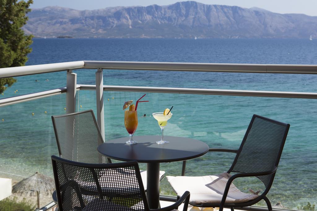 Hotel Porto Galini terasa.jpg