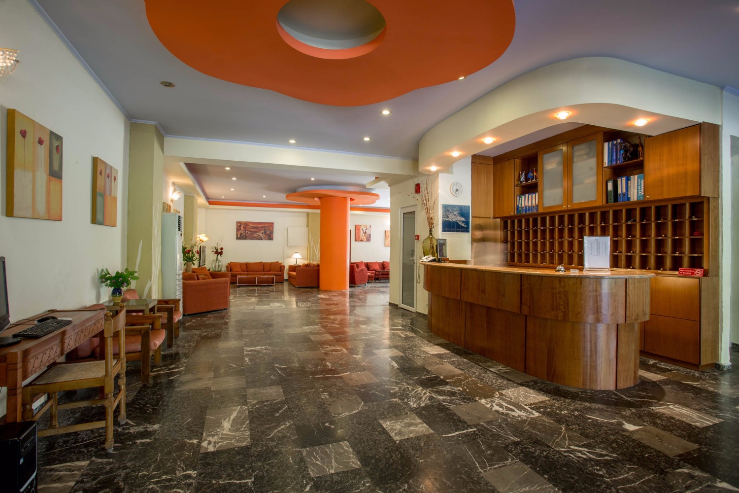 Hotel Popi Star recepcija.jpg