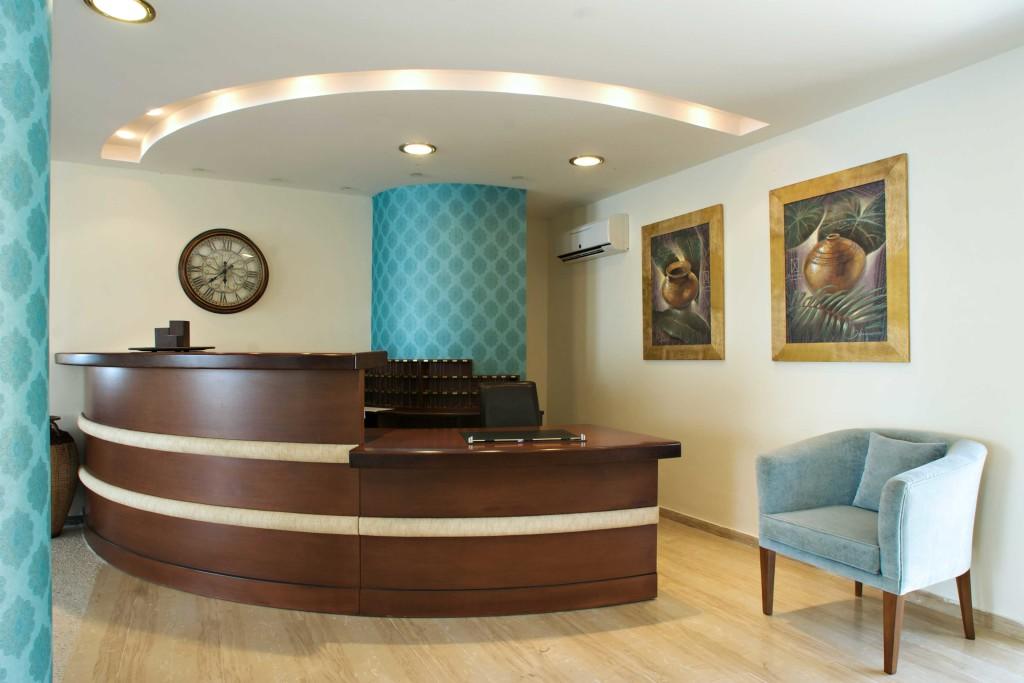 Hotel Pontikonisi recepcija.jpg