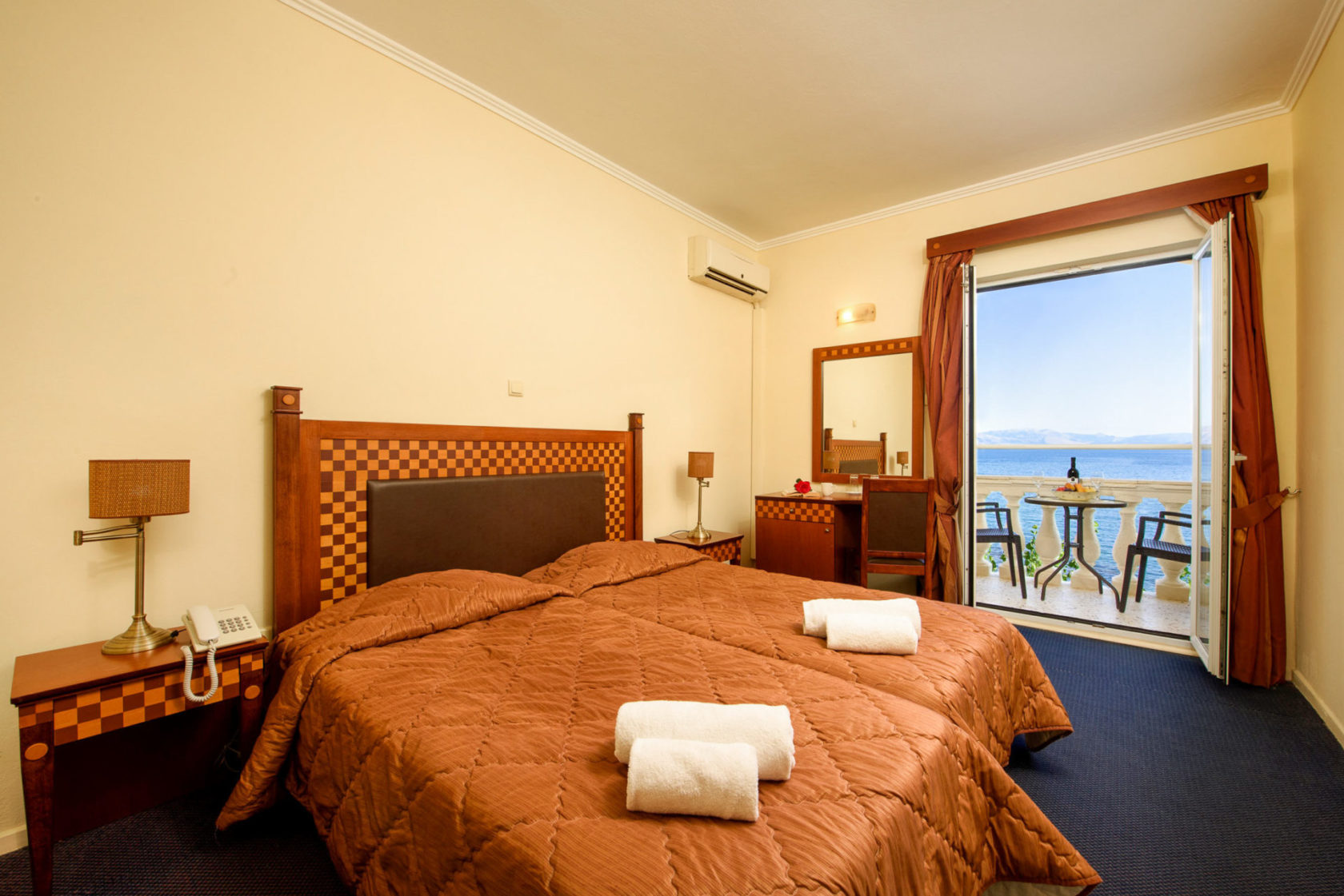 Hotel Pontikonisi twin soba.jpg
