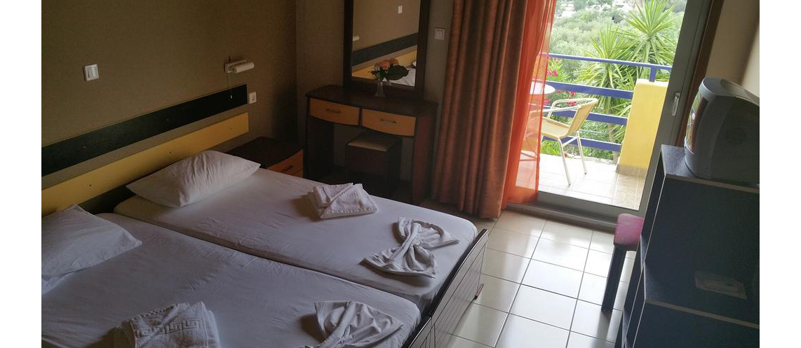 Hotel Politia std soba.jpg
