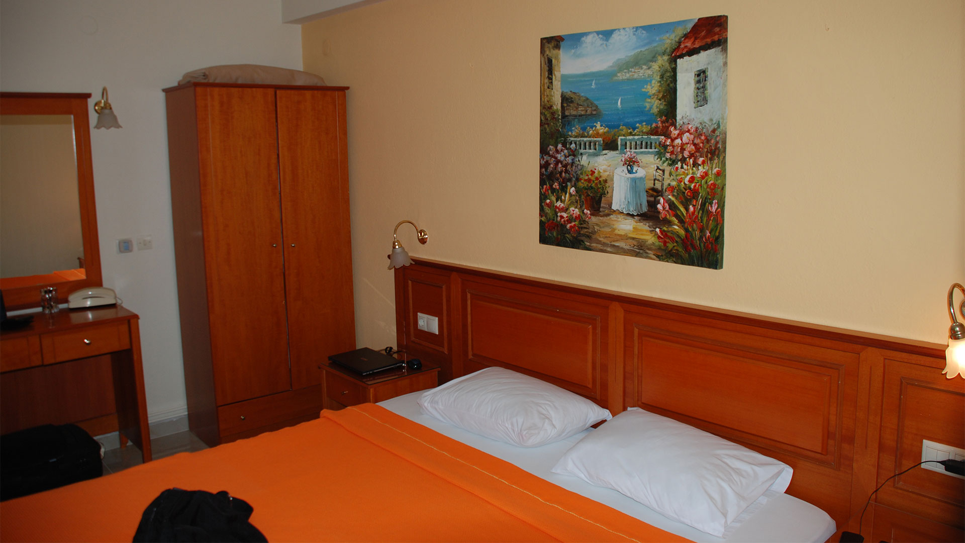 Hotel Platon Beach-Standardna soba.jpg