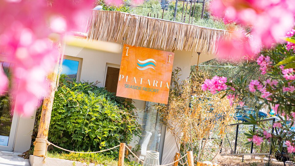 Plataria Sea Side Resort - ime i logo hotela.jpg