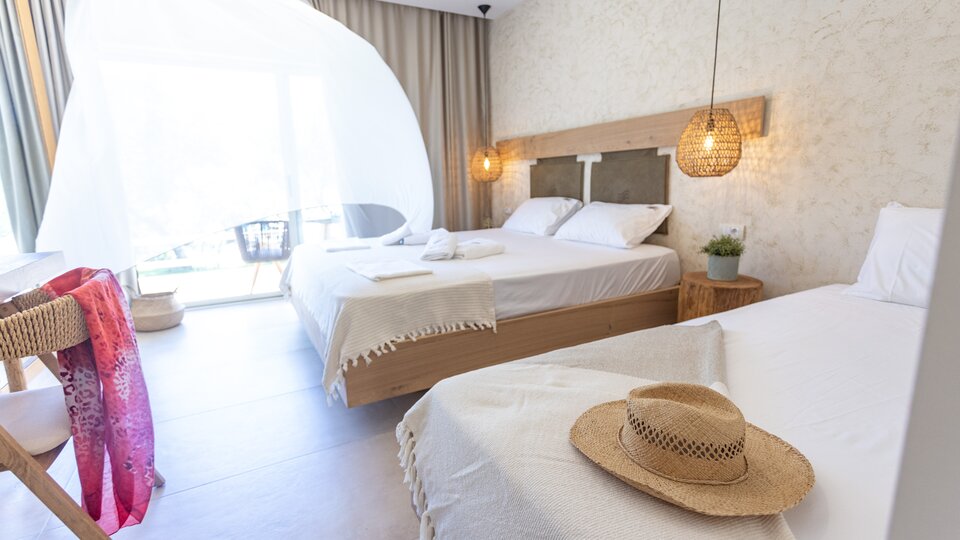 Plataria Sea Side Resort - ležajevi.jpg