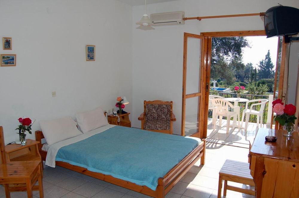 Hotel Petit Village std soba.jpg