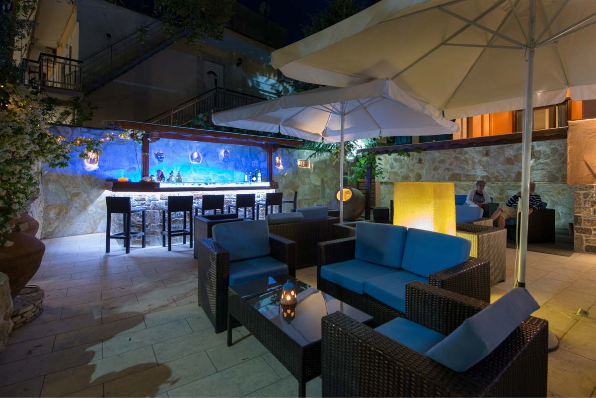 Hotel Pegasus bar kod bazena.jpg