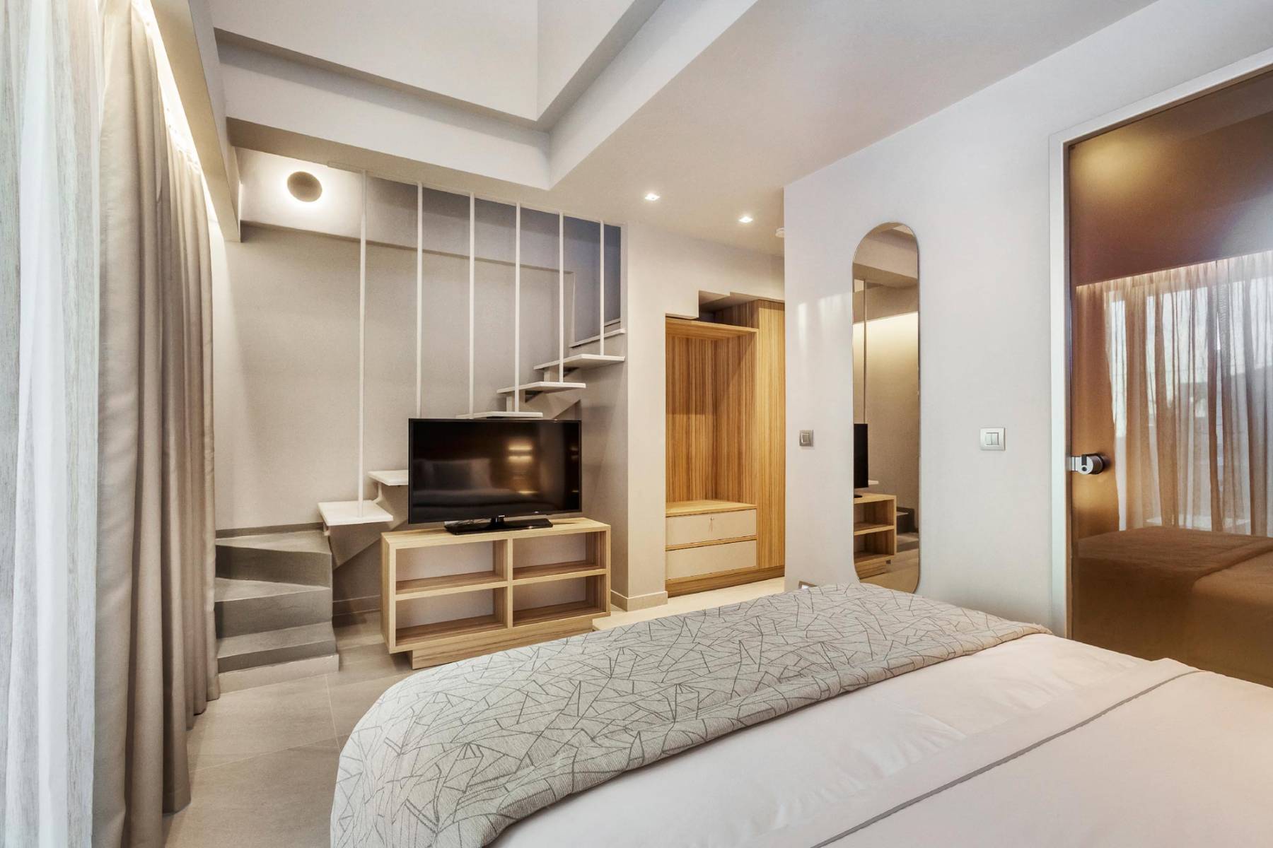 Hotel Pefki Deluxe Residence soba 5.jpg