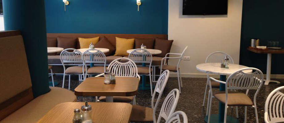 Hotel Park bar.jpg