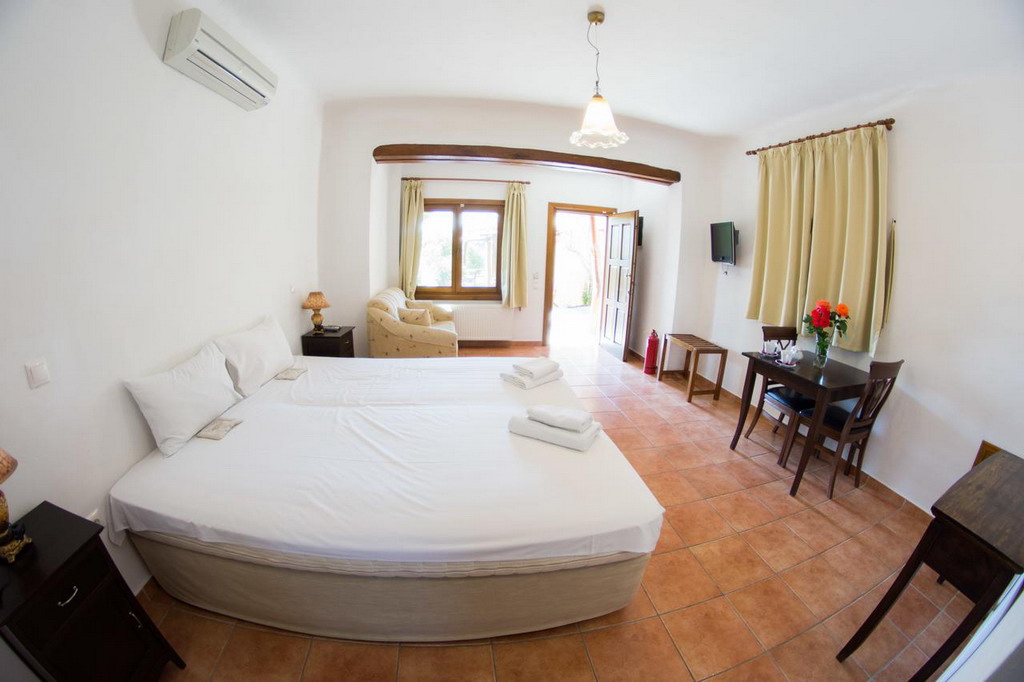 Hotel Alkifron double room.jpg