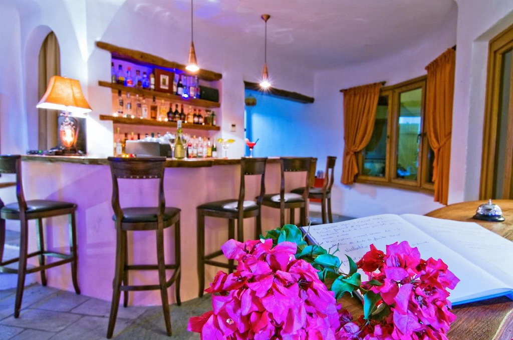 Hotel Alkifron snack bar.jpg